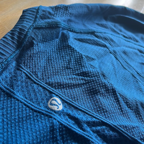 Blue running shirt lulu - Picture 4 of 5